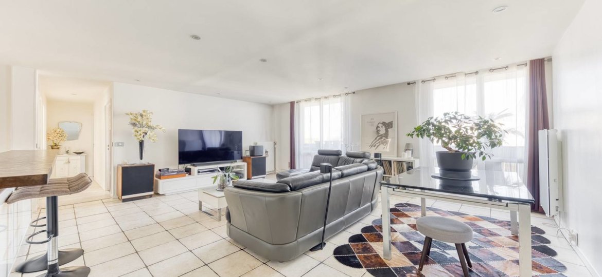 Appartement à ROISSY EN BRIE 85