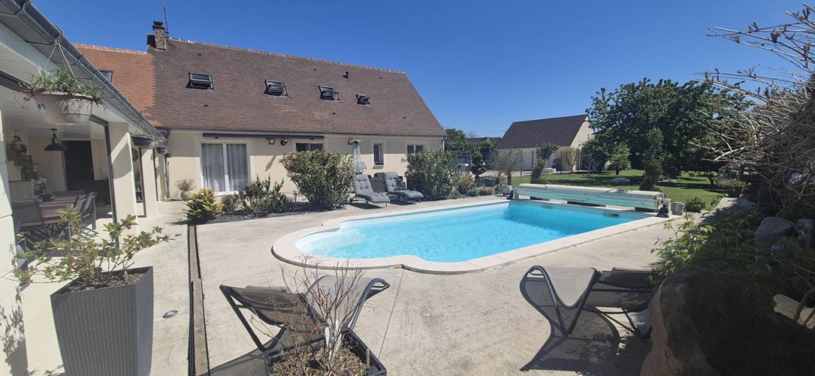 Maison à Vaudoy-en-Brie 152m²  1