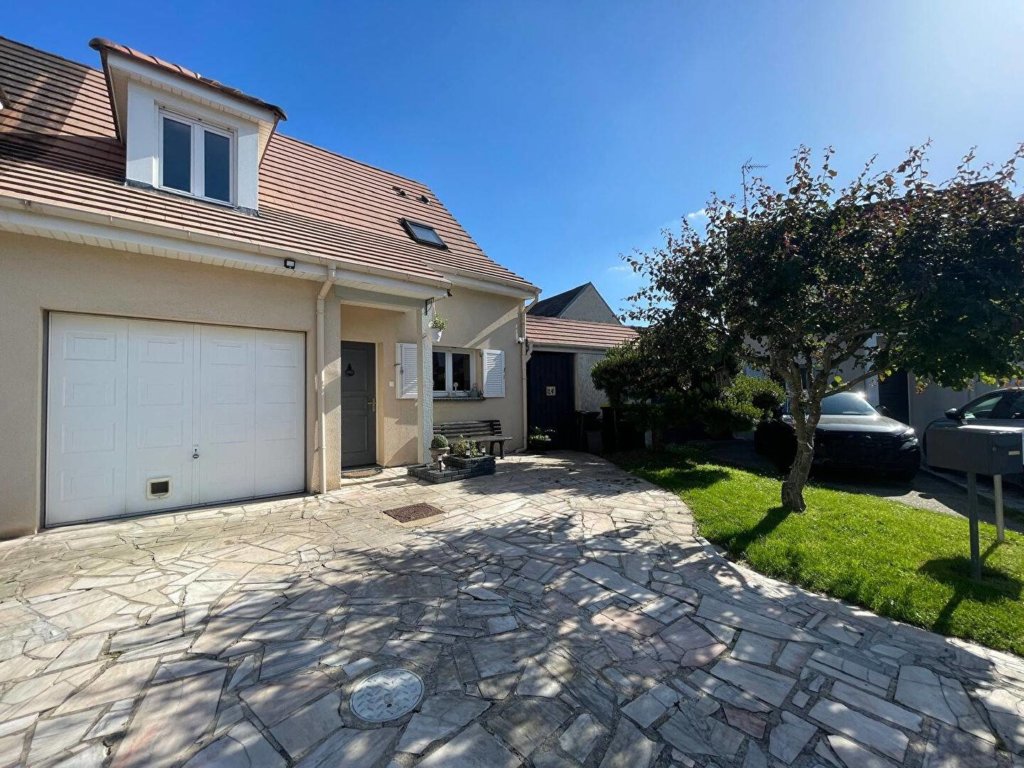Maison à Chevry-Cossigny 82m²  1