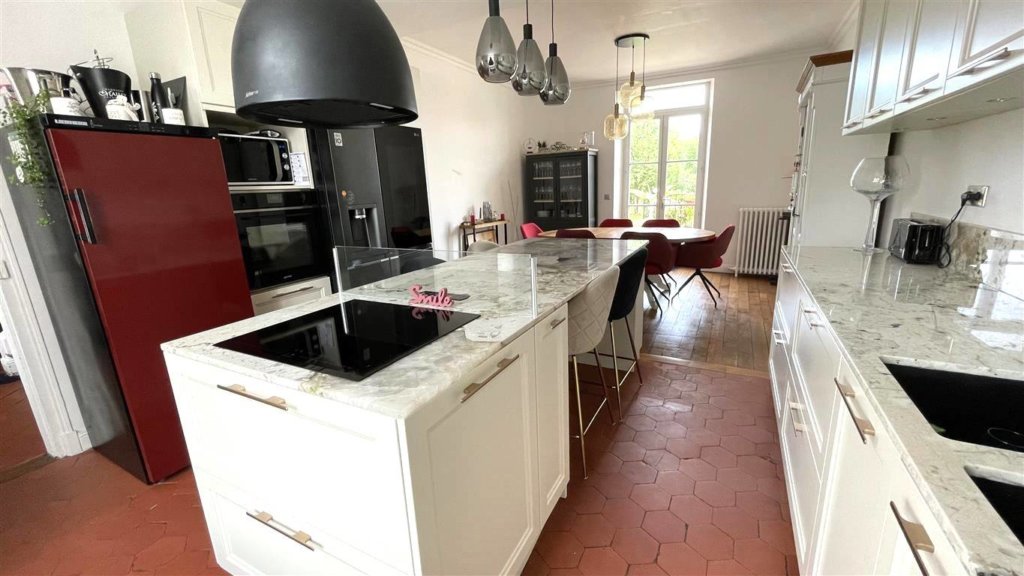 Maison à Gretz-Armainvilliers 154m²  1