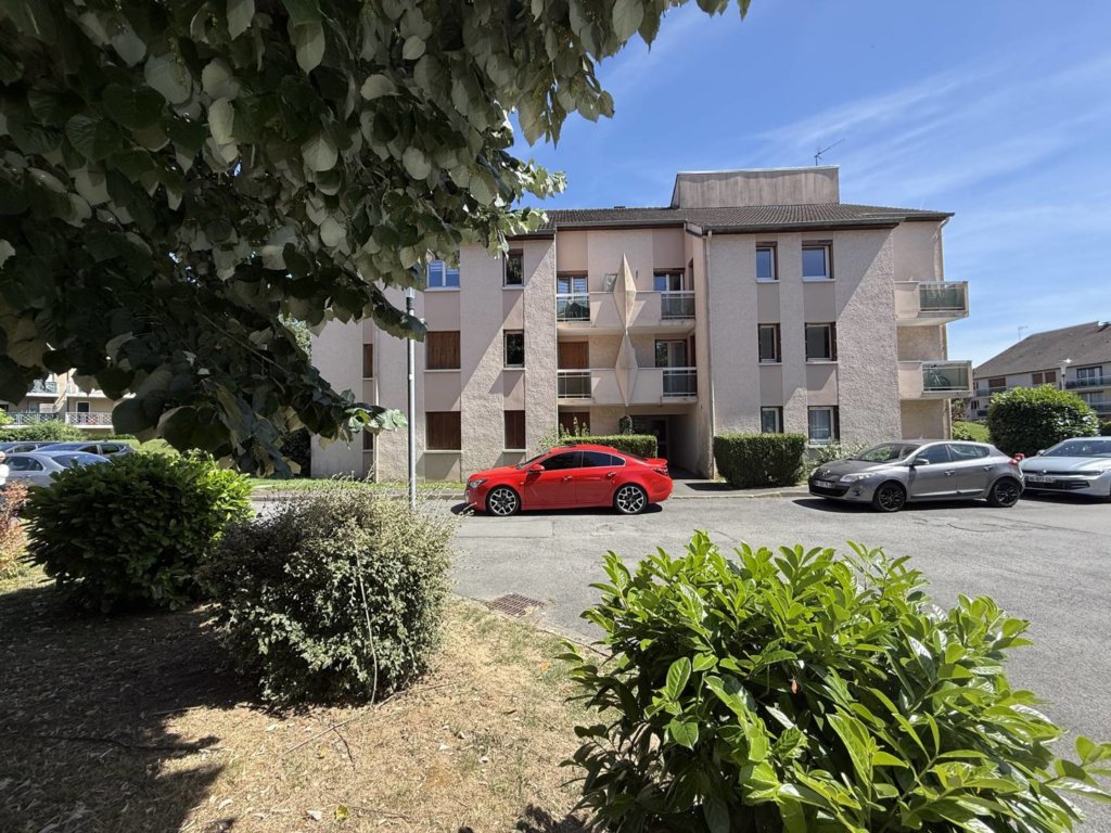 Appartement à Pontault-Combault 75