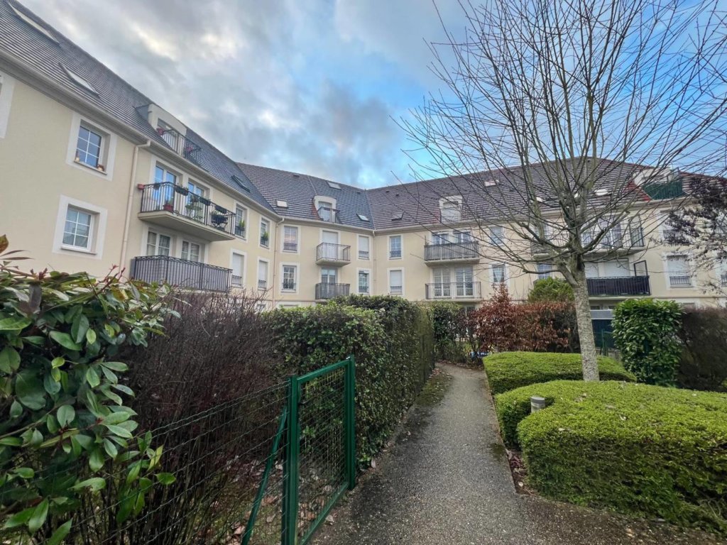 Appartement à Fontenay-Trésigny 42