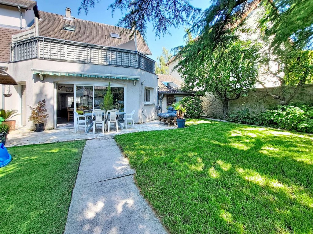 Appartement à Roissy-en-Brie 82m²  1
