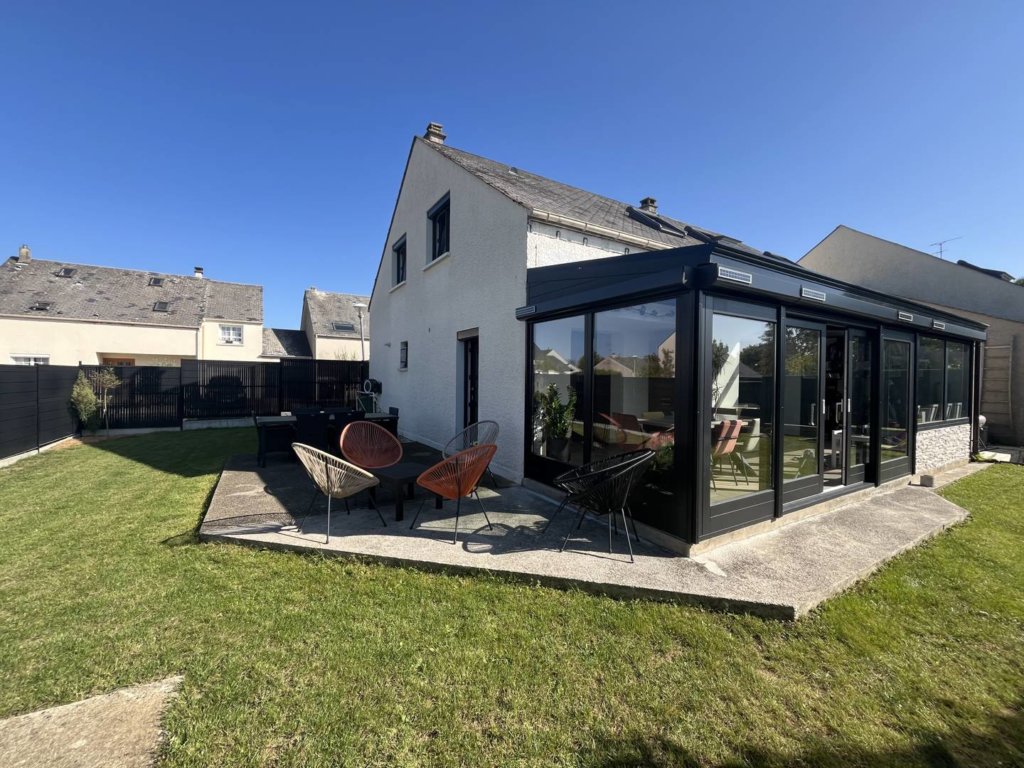 Maison à Rozay-en-Brie 148m² 1 1