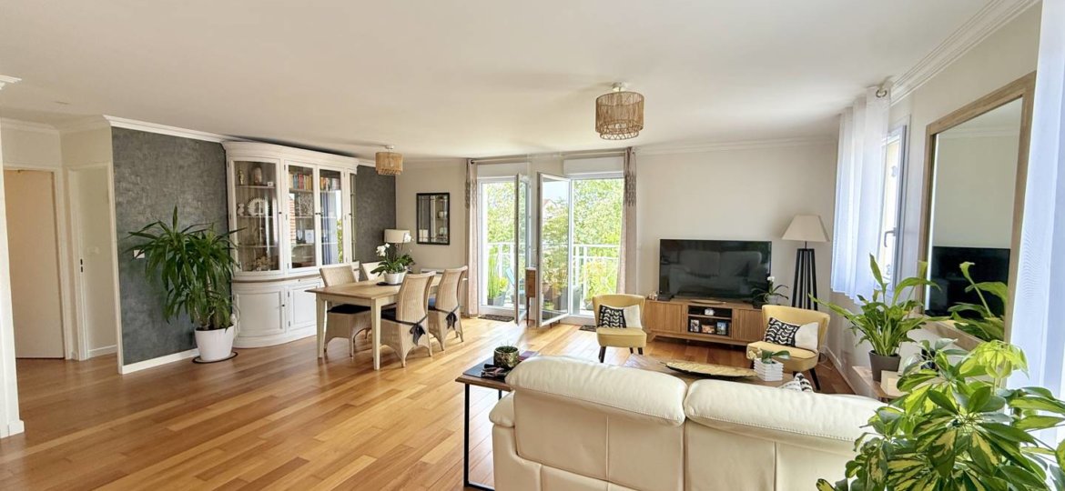 Appartement à Ozoir-la-Ferrière 105m²  1