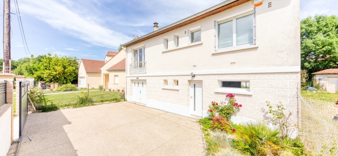 Maison à GRETZ-ARMAINVILLIERS 124m²  1