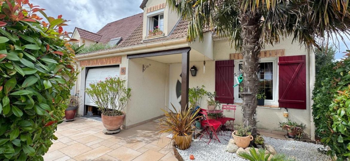 Maison à PONTAULT COMBAULT 95m² 1 1