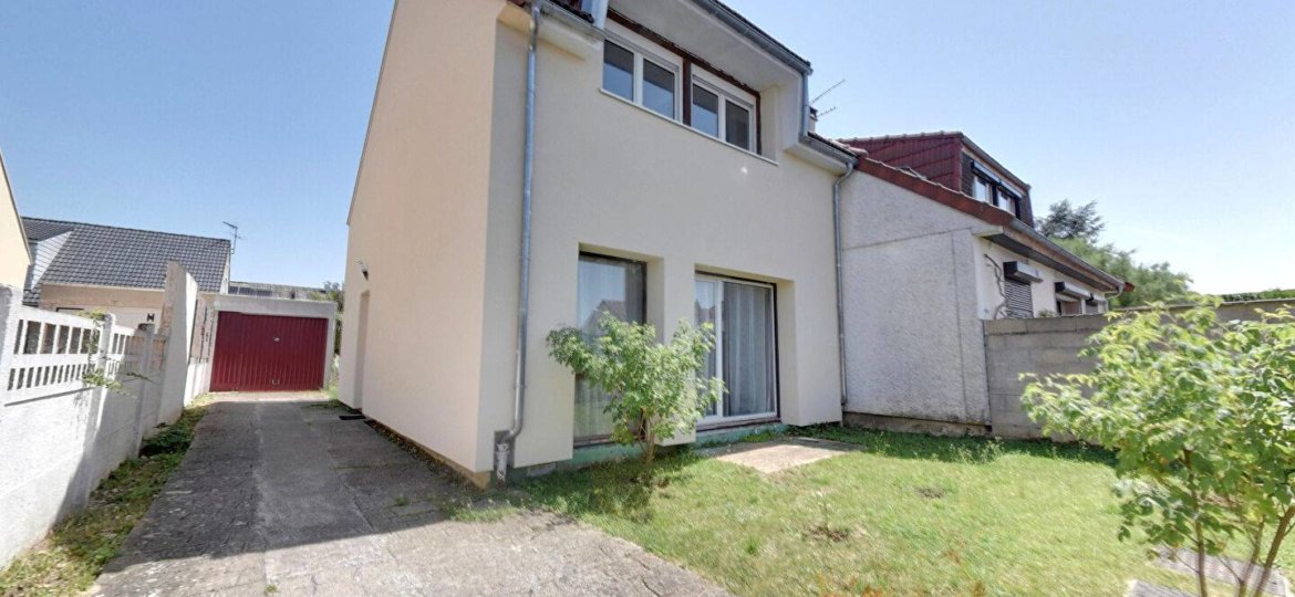 Maison à Roissy-en-Brie 86m²  1