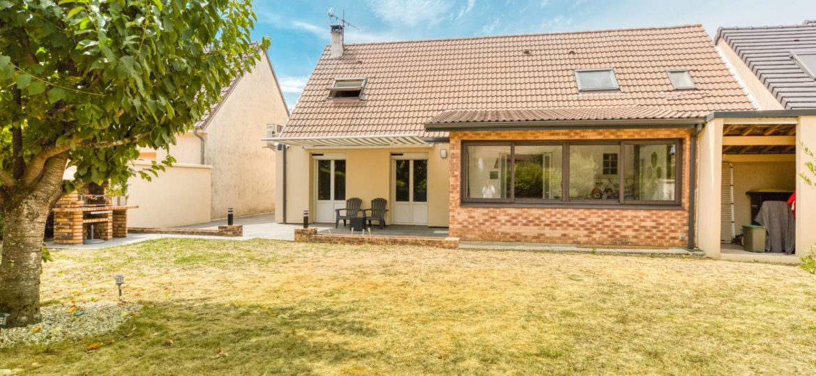 Maison à PONTAULT-COMBAULT 130m²  1