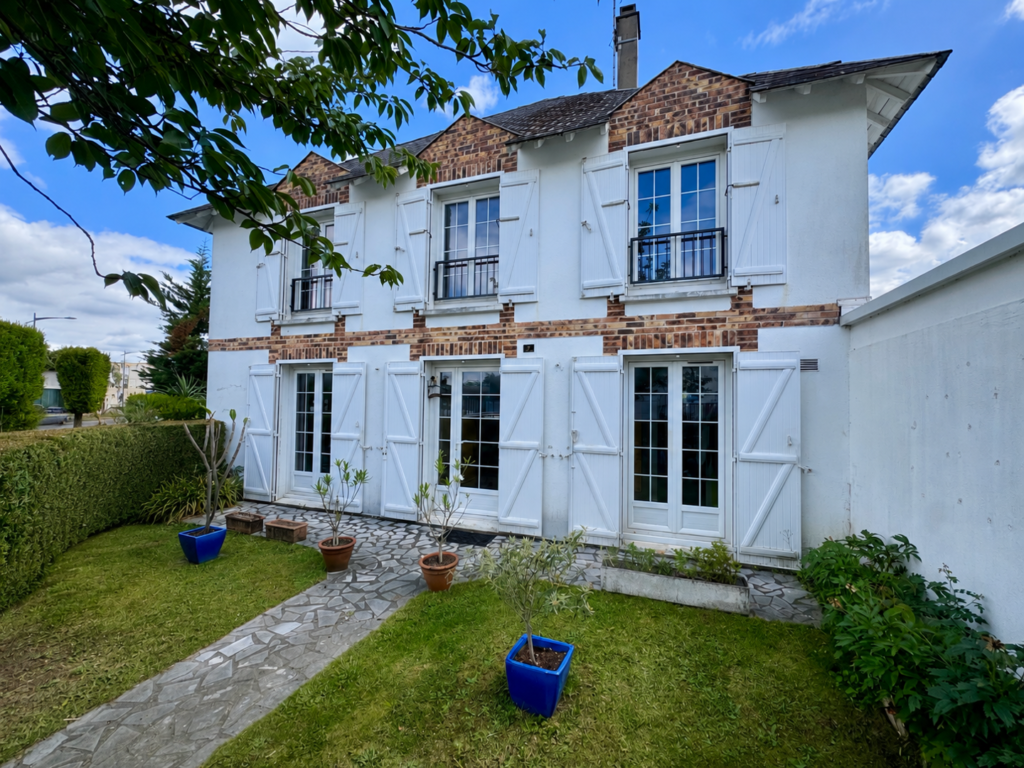 Maison à Ozoir la Ferrière 153