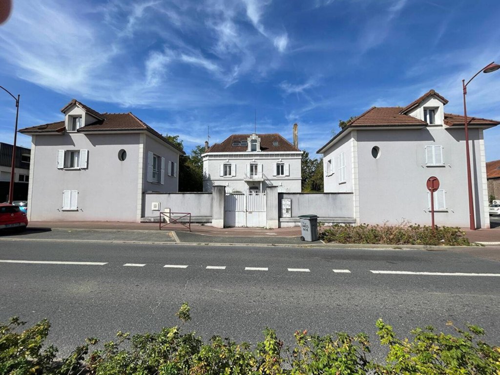 Immeuble à Chevry-Cossigny 96