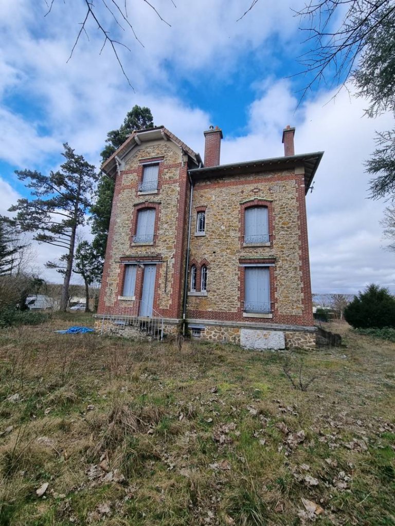 Maison à Gretz-Armainvilliers 230m²  1