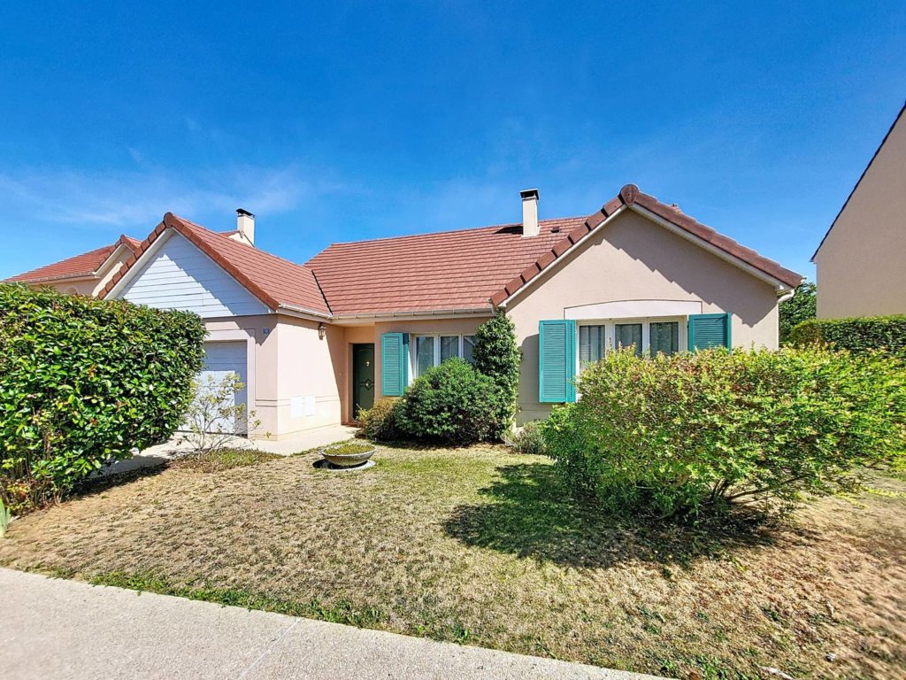 Maison à Roissy-en-Brie 165m²  1
