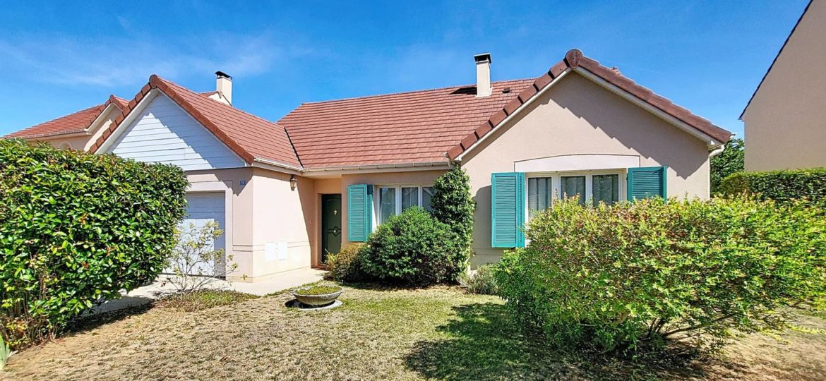 Maison à Roissy-en-Brie 165m²  1