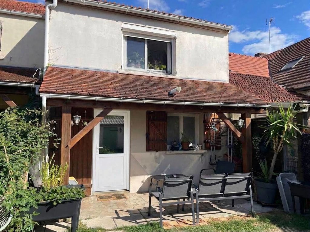 Maison à CHEVRY COSSIGNY 53m²  1