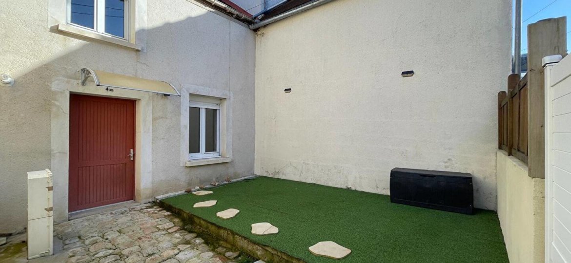 Maison à Grisy-Suisnes 43m² 1 1