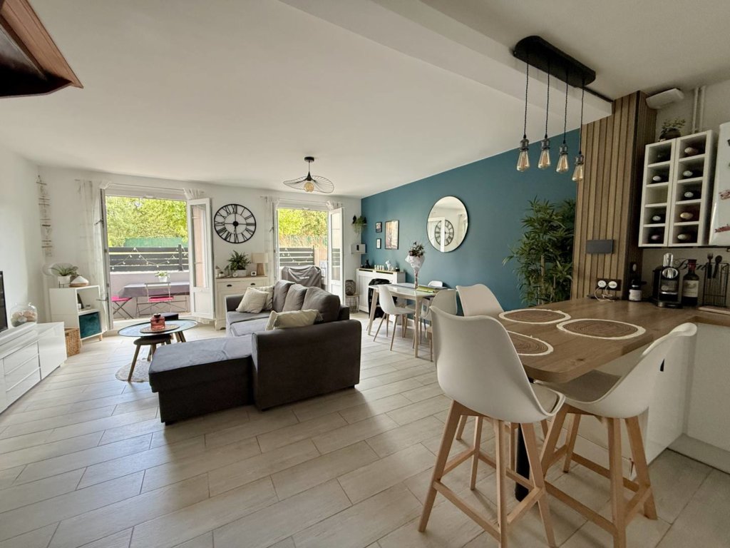 Appartement à EMERAINVILLE 73m²  1