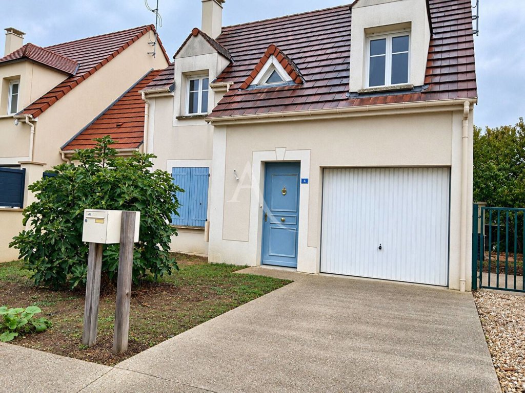 Maison à ROISSY-EN-BRIE 80m²  1