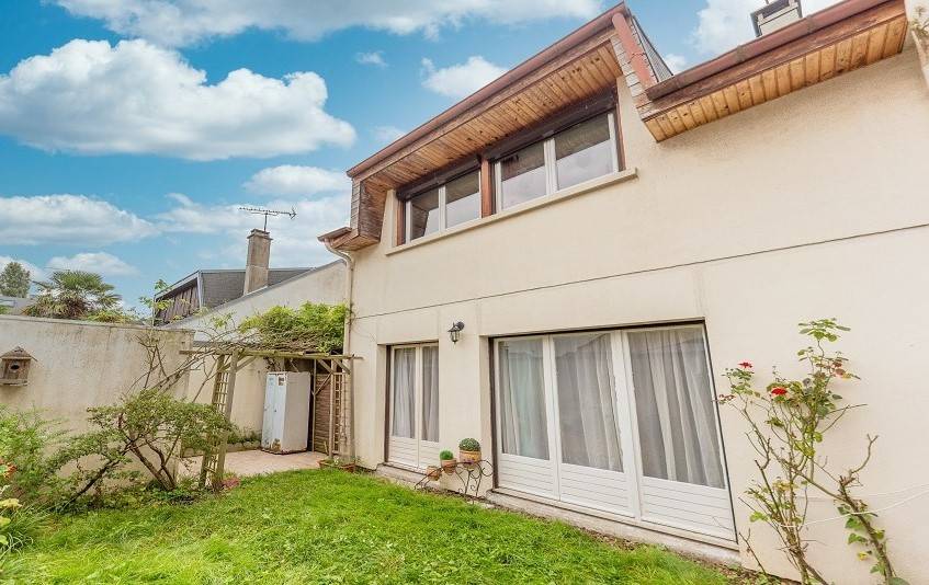 Maison à ROISSY EN BRIE 106