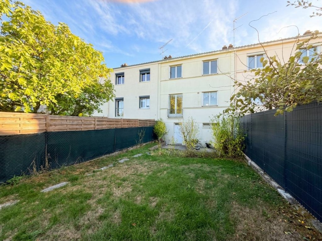 Maison à La Queue-en-Brie 72